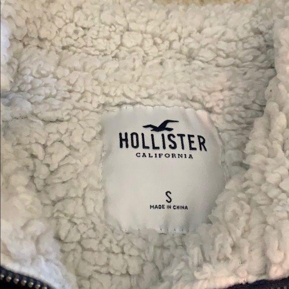 Hollister quarter zip - Picture 2 of 2